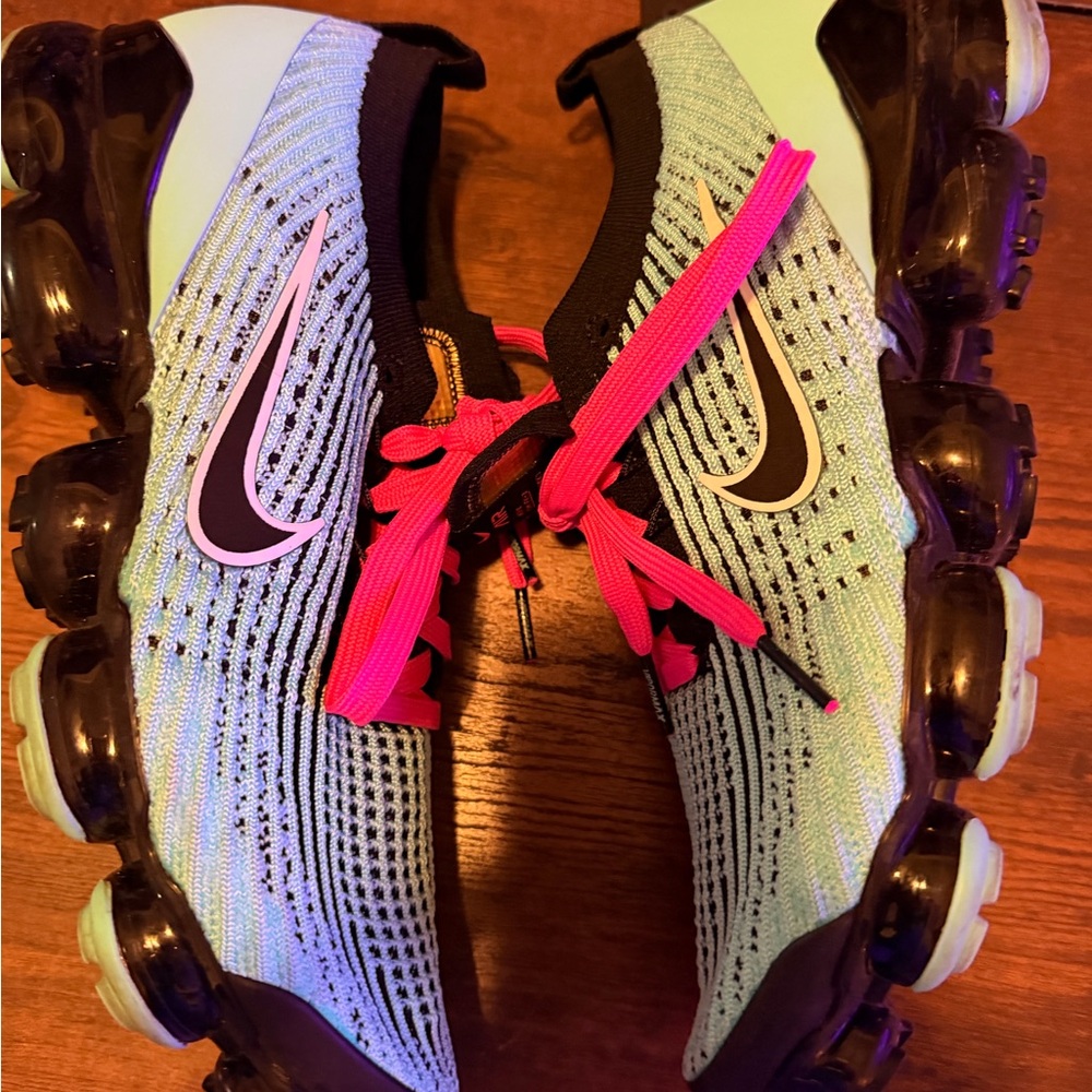 Like new rare Nike Air Vapormax